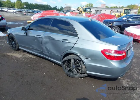 2011 Mercedes-Benz E 350 4Matic z USA, uszkodzony, nr VIN WDDHF8HB6BA431628